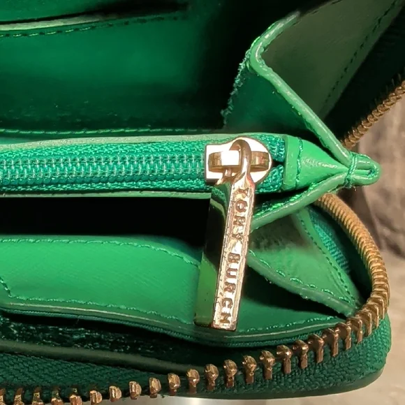 Tory Burch Vibrant Green Zip Wallet - Picture 9 of 10